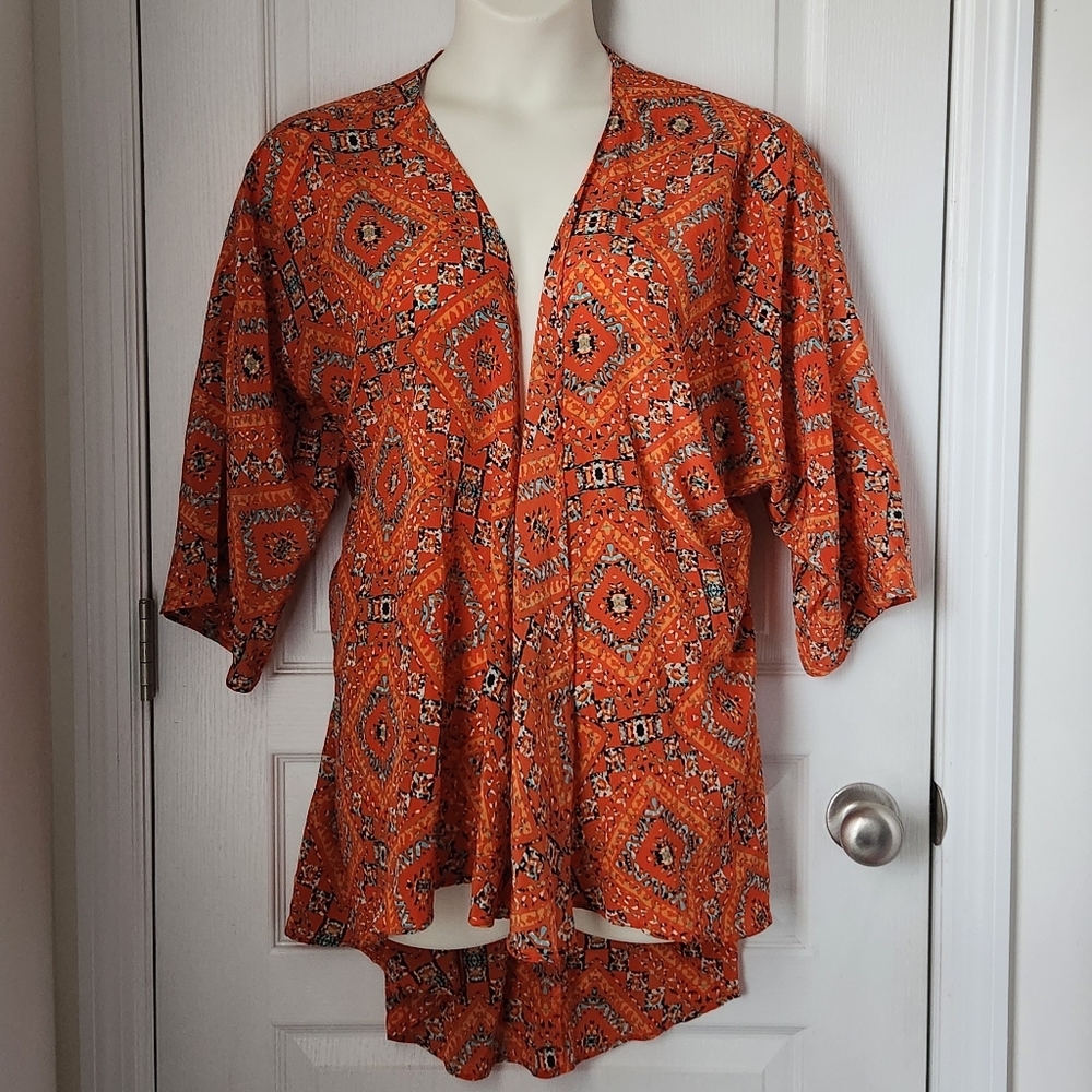 EUC LuLaRoe Geometric Lindsay